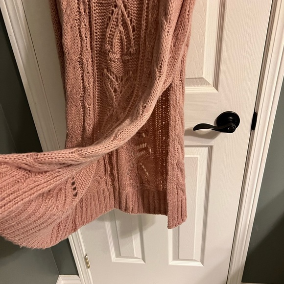 Little White House blush pink knitted sweater vest - Picture 2 of 3